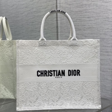 Dior Shopping Bags